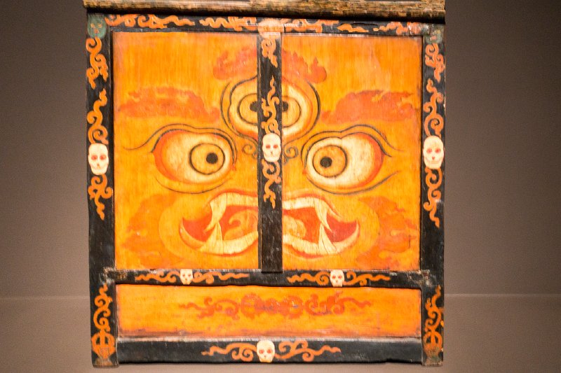 20150815_171501 RX100M4.jpg - Offereing Cabinet, Tibet, 19-20th century. LA County Museum of Art